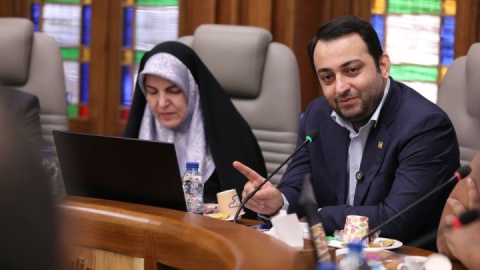 بانک صادرات ایران با روشهای نوین تأمین مالی، گره تولید را باز میکند