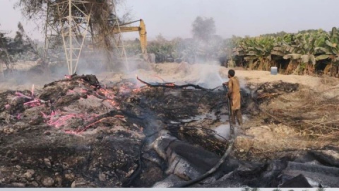 آتش سوزی عمدی لوله خط انتقال آب به دشتیاری