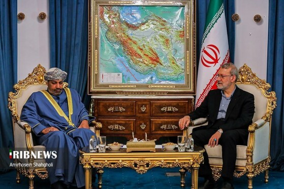 دیدار وزیر کشور عمان با علی لاریجانی