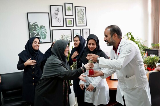 بازدید سخنگوی دولت از بیمارستان امام حسین(ع) تهران به مناسبت روز پرستار