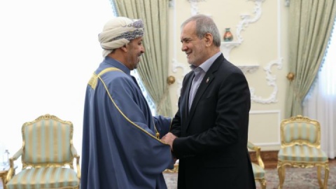 گزارش تصویری/ دیدار وزیر کشور عمان با رئیس جمهور پزشکیان