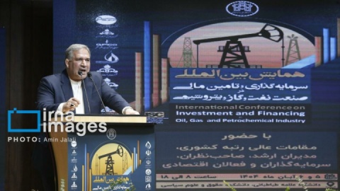 باید نظام تأمین مالی را توسعه دهیم/لزوم نقش آفرینی مردم در حوزه صنایع