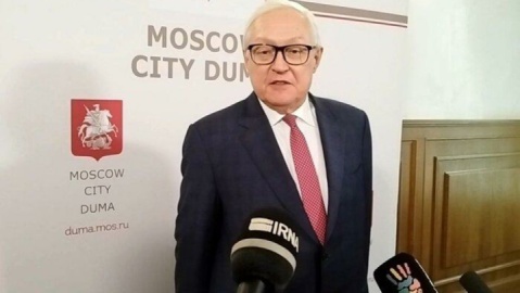 ریابکوف: روسیه شانه به شانه در کنار ایران ایستاده است