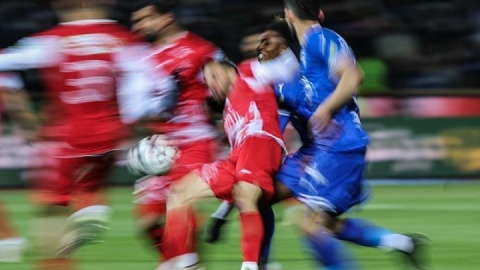 کلاف سردرگُم میزبانی از دربی