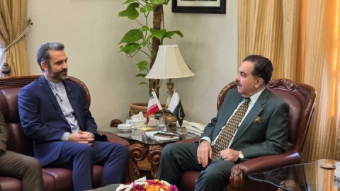 سرکنسول ایران خواستار اهتمام جدی پاکستان برای رفع مشکل تردد کامیون‌های ایرانی شد