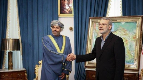 دیدار وزیر کشور عمان با دبیر شورای عالی امنیت ملی ایران در تهران