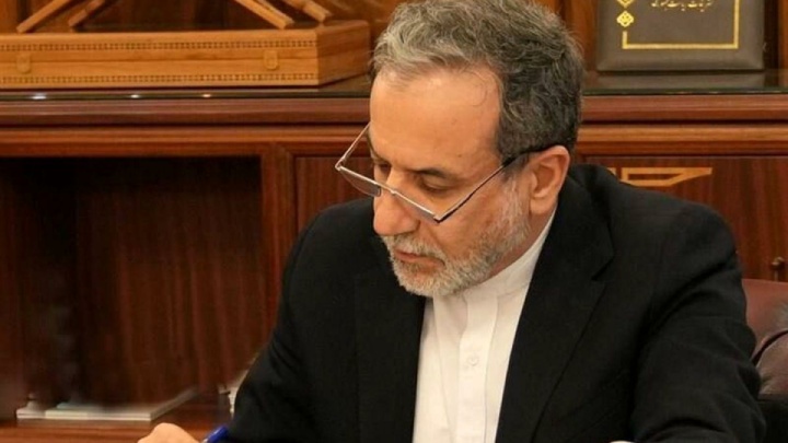 عراقچی: قدردان مسئولیت‌پذیری پرستاران در جنگ ۱۲ روزه هستیم