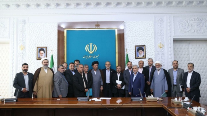 انتقاد پزشکیان از مخالفت و مقاومت مقابل اصلاح و کوچک کردن نظام اداری