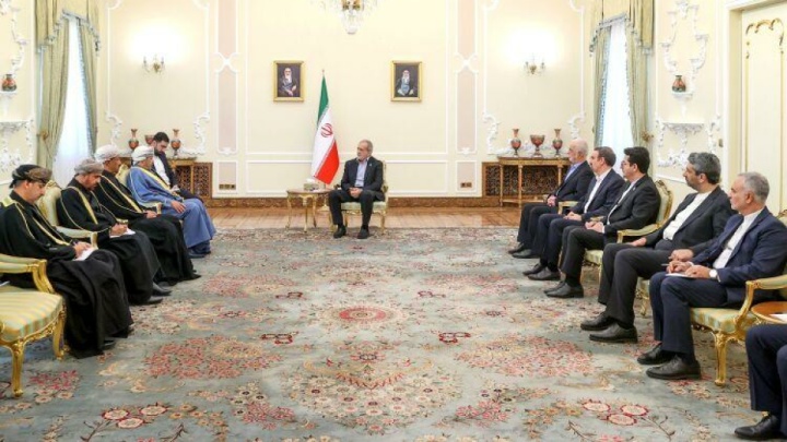 ایران و عمان در فراز و نشیب‌های منطقه‌ای، همواره یاور یکدیگر بوده‌اند