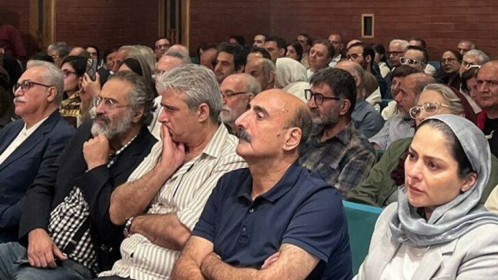 کارگردان خواب تلخ: آقای تقوایی می‌دانیم شما در حال ناخدایی خانه سینما هستید