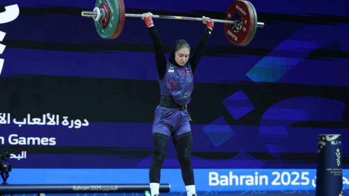 بازی‌های آسیایی جوانان؛ برنز از دست دختر وزنه‌بردار ایران پرید