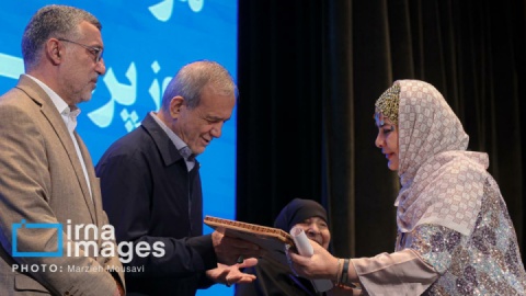 گزارش تصویری/ بزرگداشت مقام پرستار با حضور رئیس جمهور