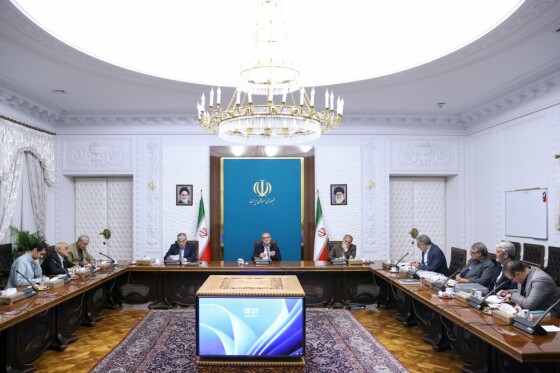 نشست بررسی عملکرد دانشگاه‌های پیام نور و فرهنگیان