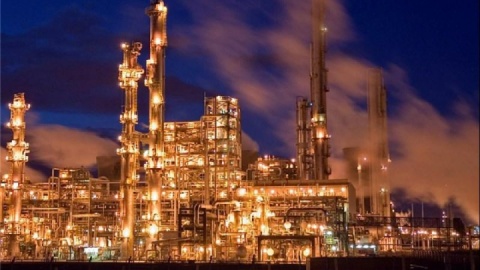 صنایع پیشران از پتروشیمی تا فلزات پایه