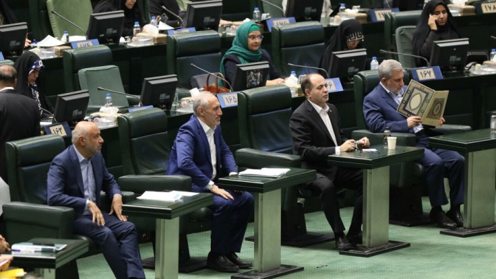 مانیفست اقتصادی دولت برای تأمین معیشت کم‌درآمدها