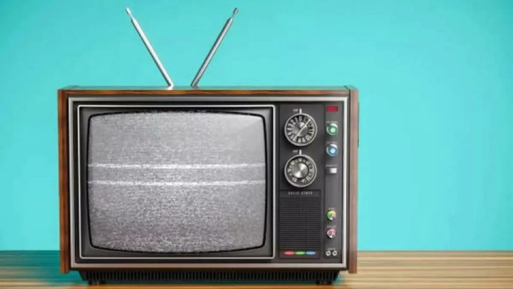 چه فیلم‌های سینمایی آخر هفته از تلویزیون پخش می‌شود؟