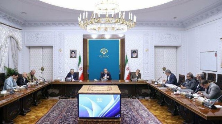 فرصت یک هفته‌ای پزشکیان به دانشگاه‌های پیام نور و فرهنگیان