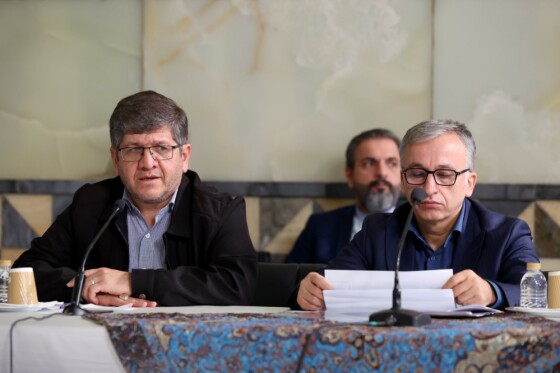 بازدید پزشکیان از خطوط راه آهن حومه ای استان تهران