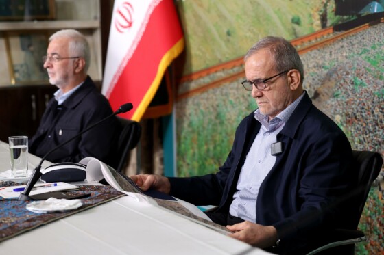 بازدید پزشکیان از خطوط راه آهن حومه ای استان تهران