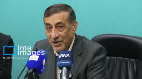 معاون اجرایی رئیس‌جمهور: منابع بانک‌ها باید صرف تولید و اشتغال شود