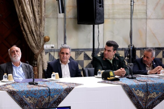 بازدید پزشکیان از خطوط راه آهن حومه ای استان تهران