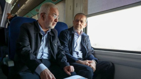 بازدید پزشکیان از خطوط راه آهن حومه ای استان تهران