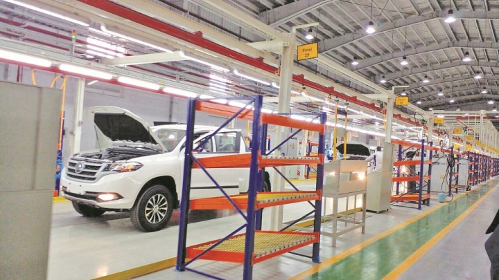 تسهیلات مشروط ۲۰ همتی به خودروسازان