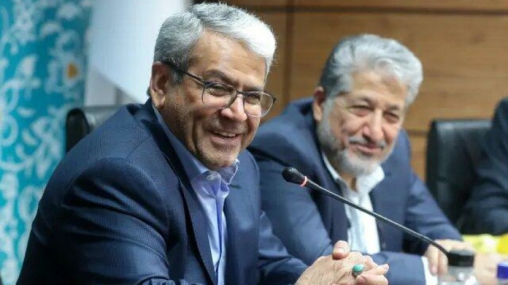 آمادگی دولت برای بهره‌مندی از نظرات تخصصی اساتید و مدیران دانشگاه آزاد