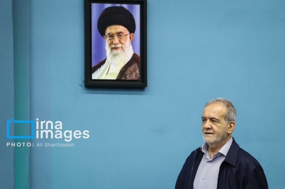 امضای قرارداد «جمعآوری گازهای مشعل میدانهای نفتی» با حضور رئیسجمهور