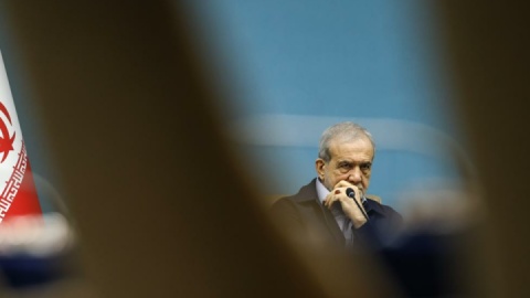 گزارش تصویری/ امضای قرارداد «جمع‌آوری گازهای مشعل میدان‌های نفتی» با حضور رئیس‌جمهور