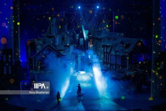 نمایش موزیکال الیور توئیست