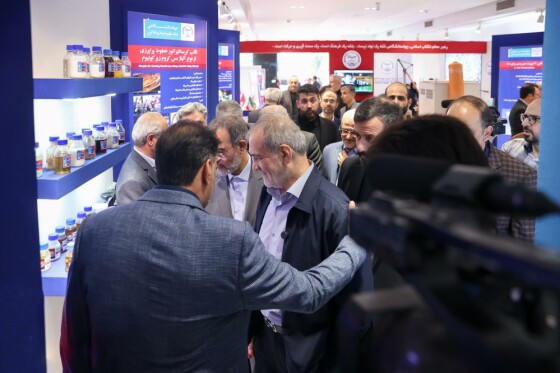 بازدید از نمایشگاه دستاوردهای شاخص علمی و فناورانه جهاددانشگاهی