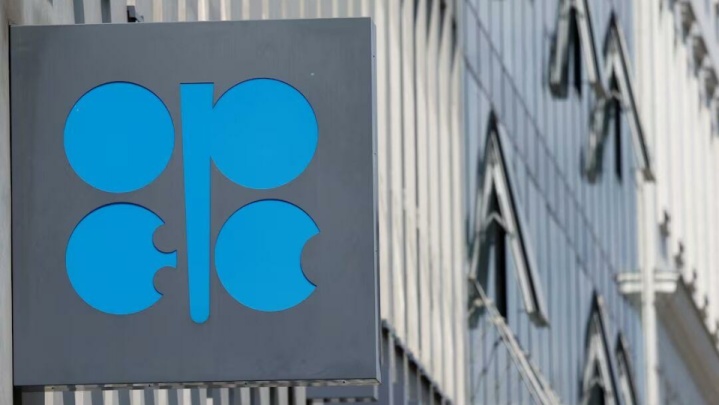موافقت قریب‌الوقوع اوپک‌پلاس با افزایش «جزئی» تولیدات نفت