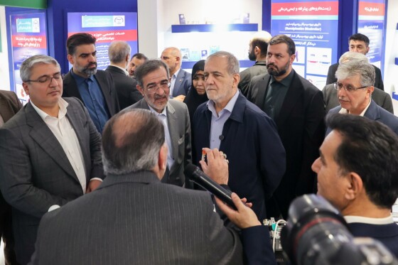 بازدید از نمایشگاه دستاوردهای شاخص علمی و فناورانه جهاددانشگاهی