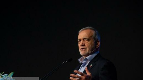 رئیس جمهور از نمایشگاه دستاوردهای جهاددانشگاهی بازدید کرد