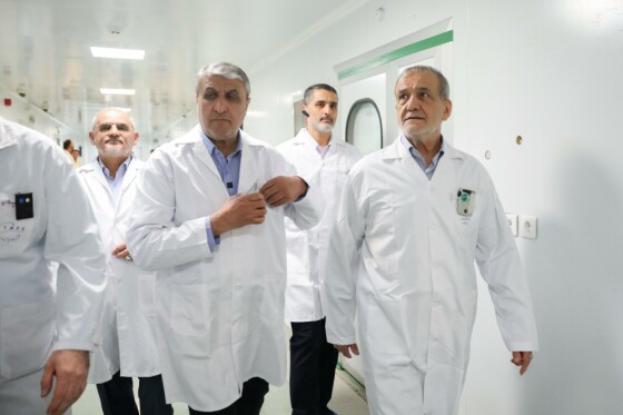 حضور دکتر مسعود پزشکیان در سازمان انرژی اتمی