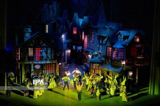 نمایش موزیکال الیور توئیست