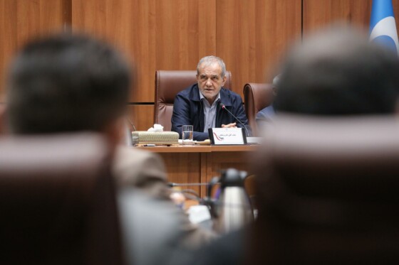 حضور دکتر مسعود پزشکیان در سازمان انرژی اتمی