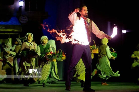 نمایش موزیکال الیور توئیست