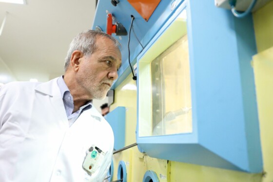 حضور دکتر مسعود پزشکیان در سازمان انرژی اتمی