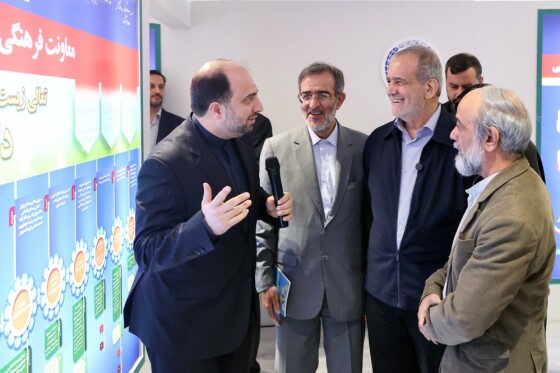 بازدید از نمایشگاه دستاوردهای شاخص علمی و فناورانه جهاددانشگاهی