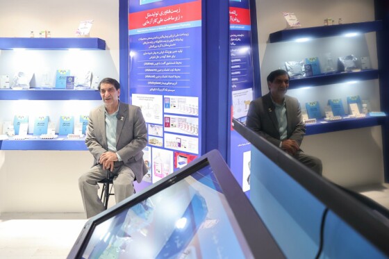 بازدید از نمایشگاه دستاوردهای شاخص علمی و فناورانه جهاددانشگاهی