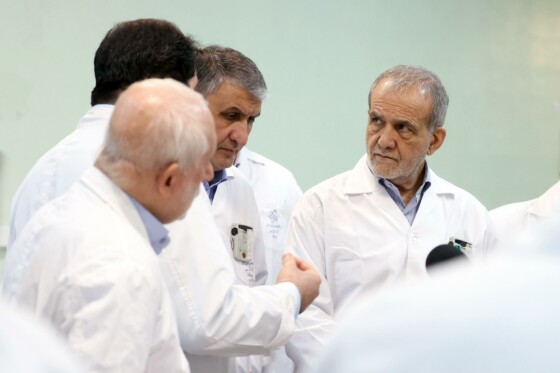 حضور دکتر مسعود پزشکیان در سازمان انرژی اتمی