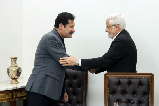 جلسه معاون اول رئیس جمهور با جمعی از صاحب‌نظران امور عشایری کشور