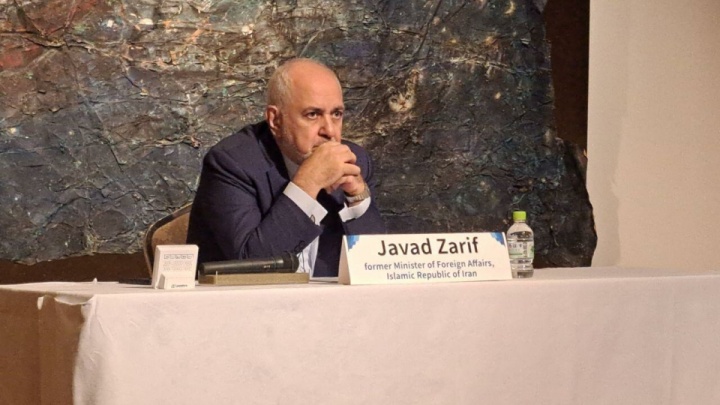 ظریف: آمریکا خیال تسلیم بی‌قیدوشرط ایران را رها کند و به مذاکرات واقعی روی آورد