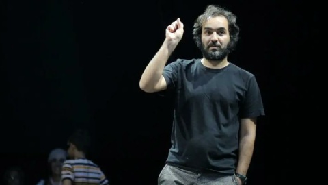 وظیفه همه فعالان عرصه هنر است که حرفشان را روی صحنه بزنند