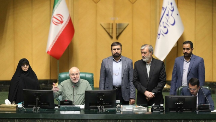 بحث داغ تلگرام در بهارستان