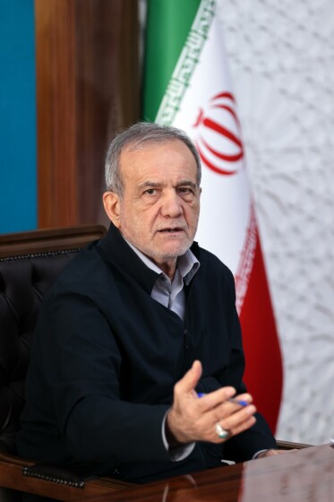 نشست ارزیابی اقدامات انجام شده در راستای اجرای طرح پزشک خانواده و نظام ارجاع