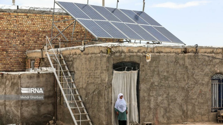 تولید برق سبز در بام خانه‌ها