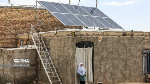 تولید برق سبز در بام خانهها